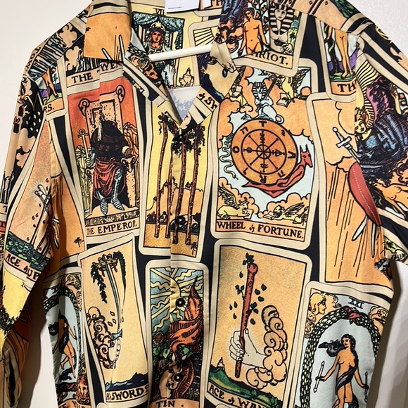 Tarot Cards Shirt. 100% Polyester. Men’s Size Medium. In brand new condition. - Picture 3 of 5